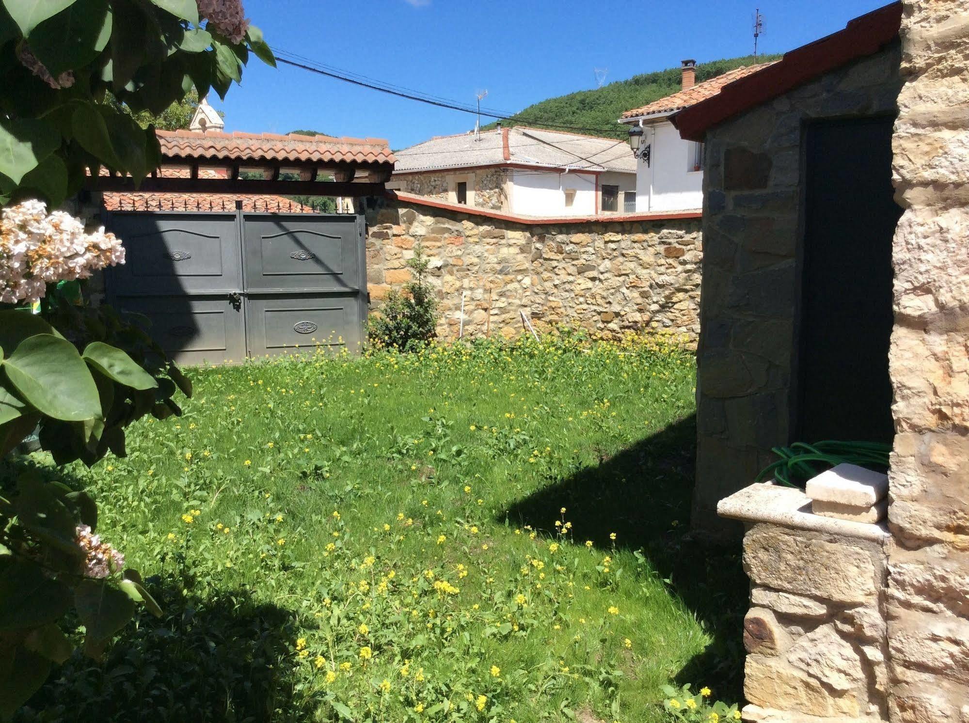 Pensjonat Majada Palentina Villanueva de Arriba Zewnętrze zdjęcie